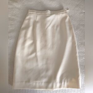 Talbot's Size 2 Petite Cream Skirt